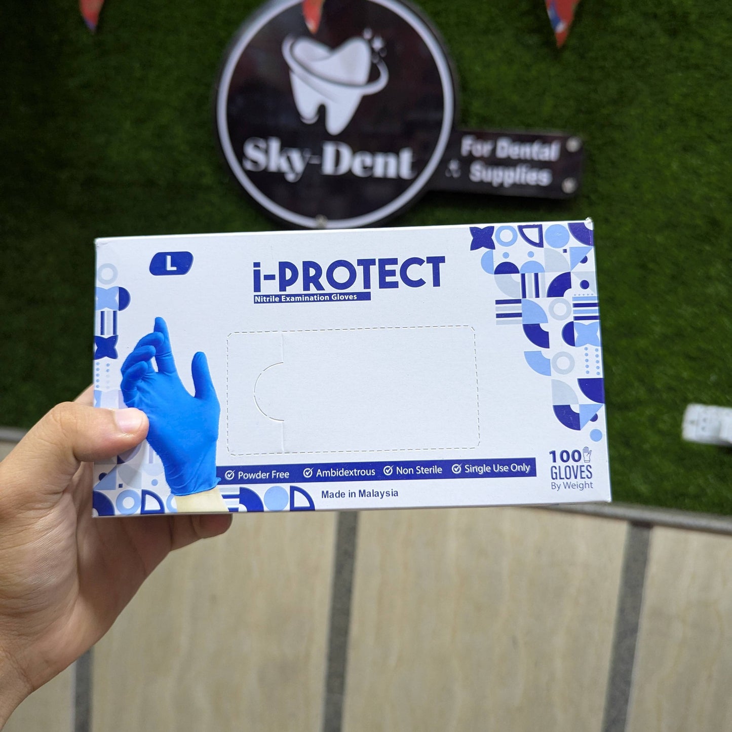 Nitrile gloves